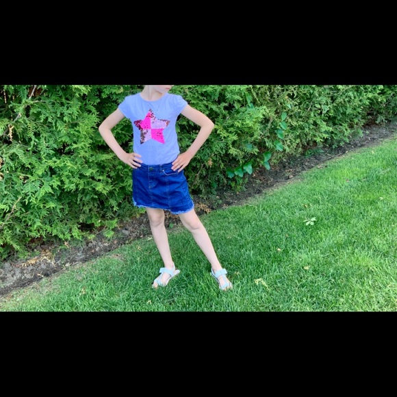 Cute jean skirt with reversible sequence shirt! - Picture 1 of 5